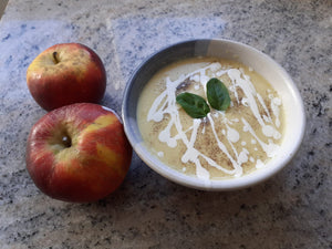 Curried parsnip and apple soup