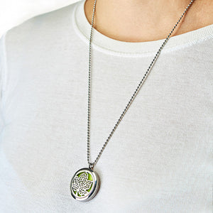 aromatherapy diffuser necklace leaf 30mm