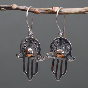 silver-gold-earring-hamsa