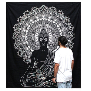 b&w-double-cotton-bedspread-+-wall-hanging-buddha