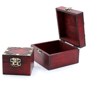 set of 2 gothic square boxes